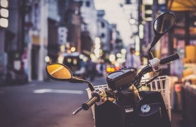 Różnica między skuterem, motorowerem, motocyklem