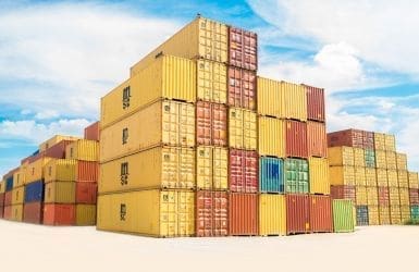 container- en trailerverzekering container stapel