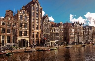 Woningmarkt groei 2023 Amsterdam gracht