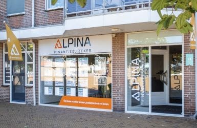 kantoorpand Alpina makelaardij in Katwijk